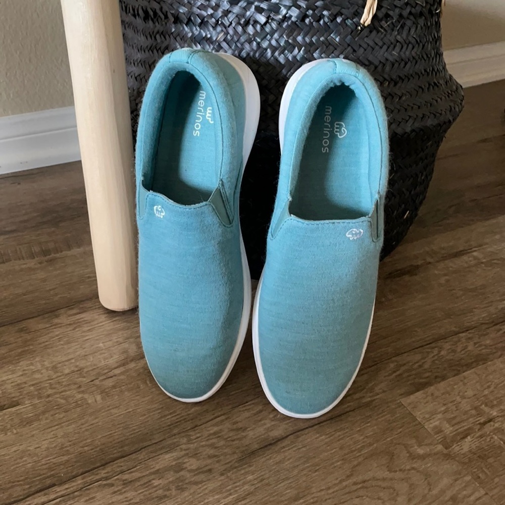 Sky blue Merinos